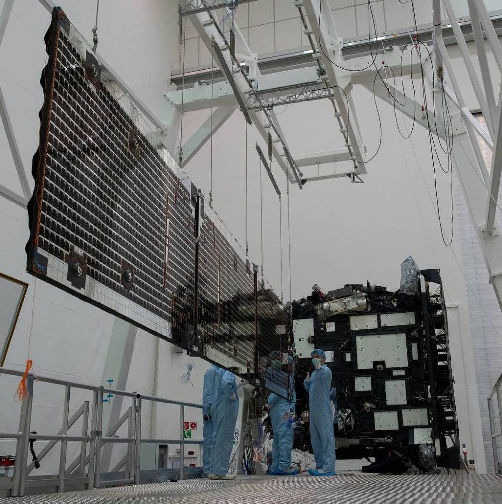 Solar Orbiter Array Deployment Test