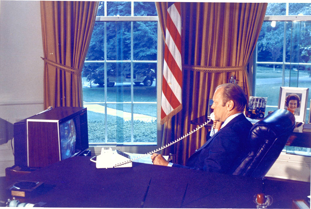 President Ford Tallks With the Apollo-Soyuz Crew