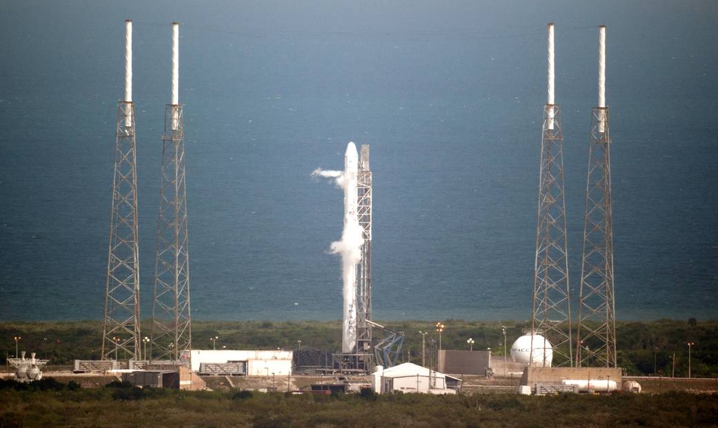 SpaceX Falcon Ready for Second Launch Attempt