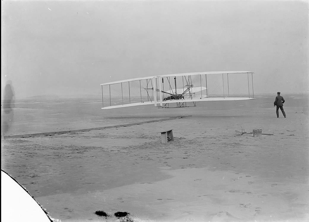 Orville Wright makes the first powered