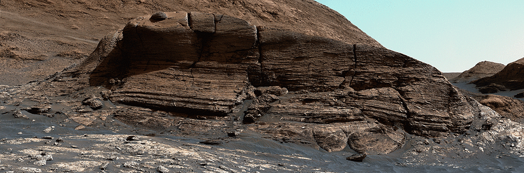 NASA’s Curiosity Mars rover used its Mastcam instrument to take the 32 individual images that make up this panorama