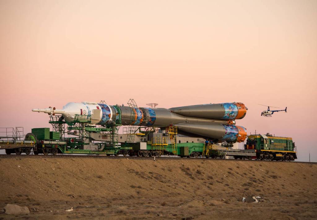 Expedition 38 Soyuz Rolls Out to Launch Pad