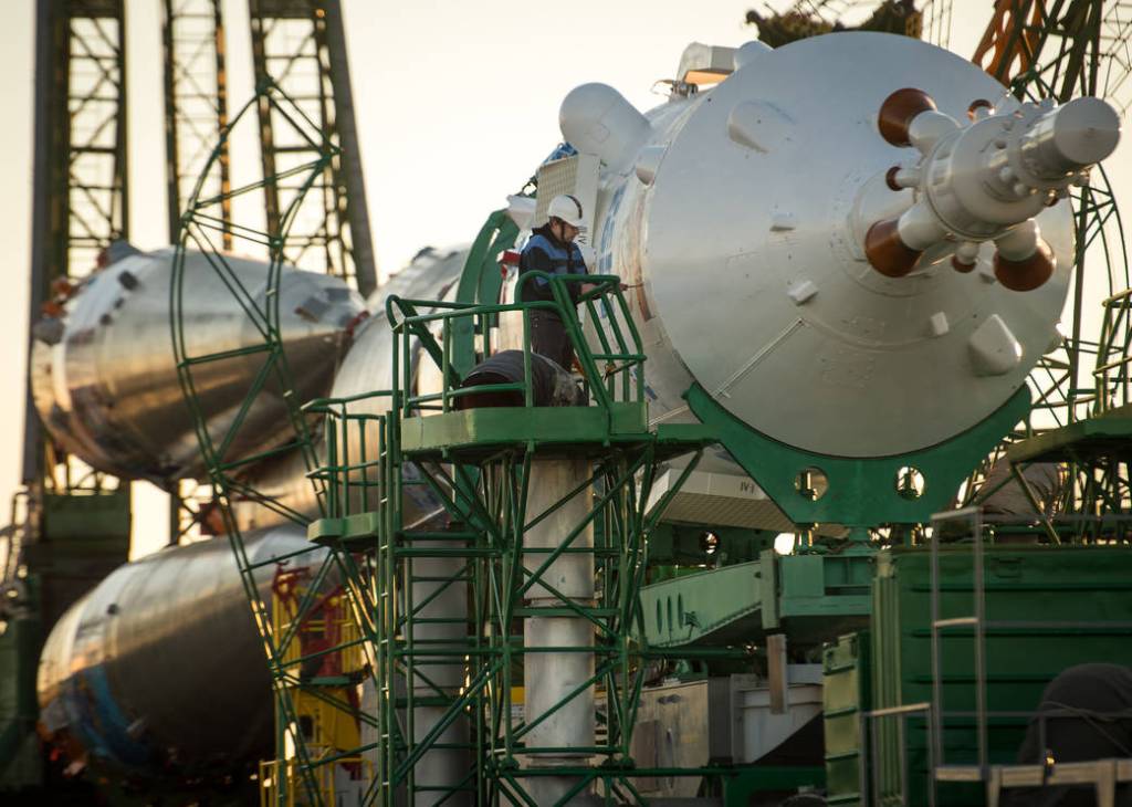 Expedition 38 Soyuz Rolls Out to Launch Pad