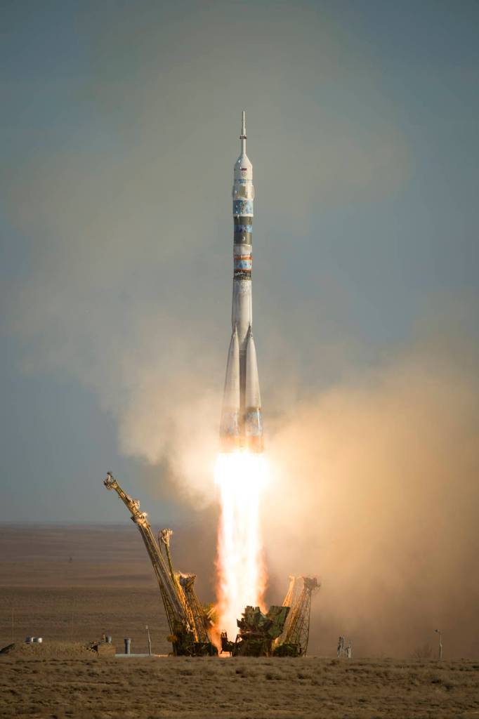 Expedition 38 Lifts Off