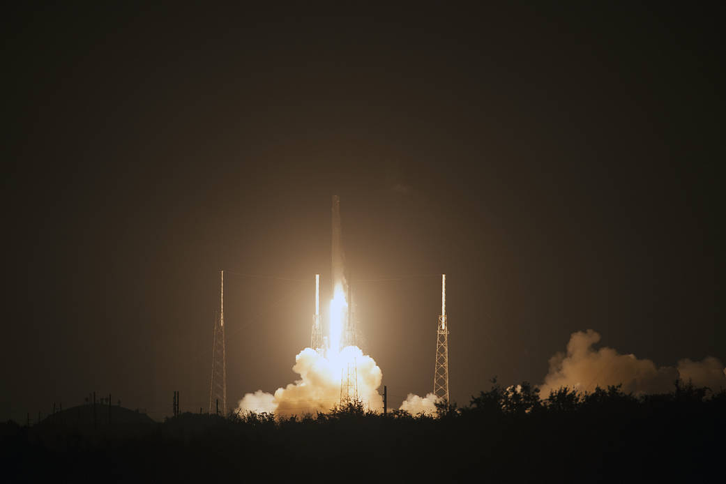 The SpaceX Falcon 9 rocket carrying the Dragon capsule lifts off on the SpaceX CRS-4 mission
