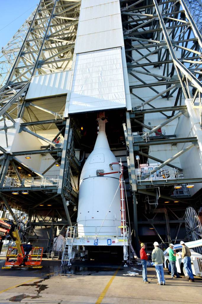 Orion Prepared for Lift at Launch Pad