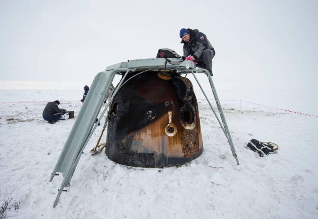 Engineers Document Cargo