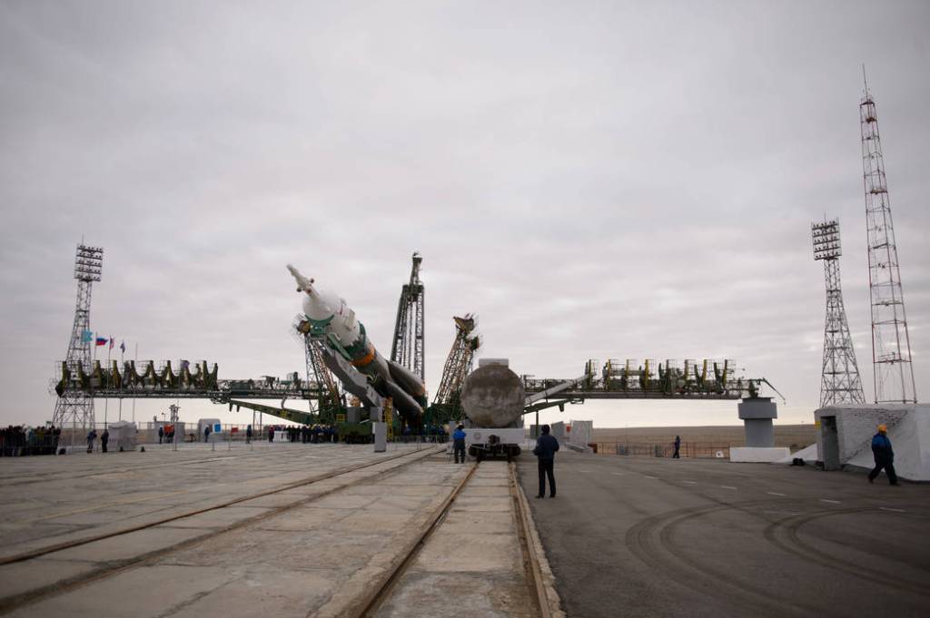 Soyuz Raised Into Position