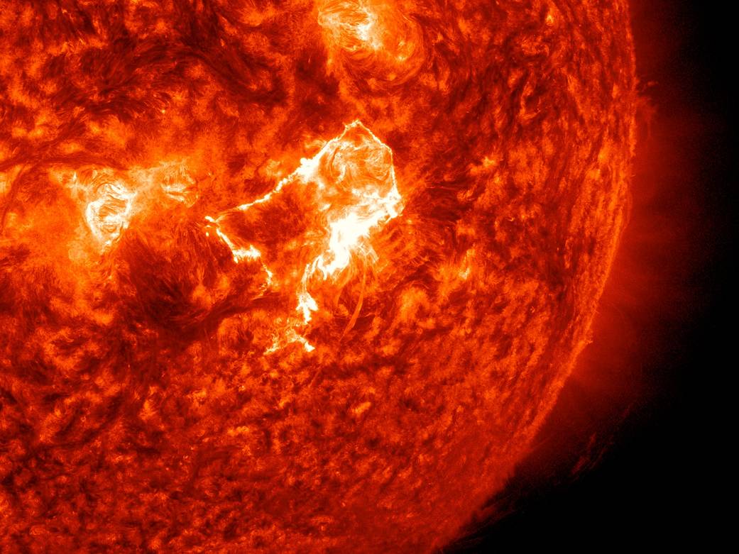 An M7-class solar flare is observed by SDO.