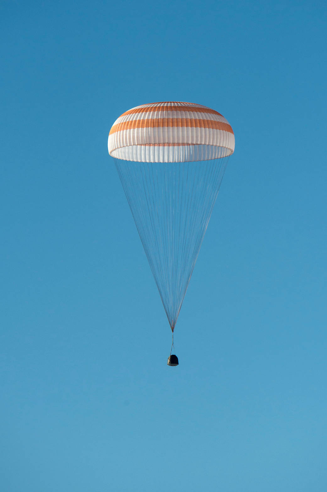 The Soyuz TMA-11M Lands in Kazakhstan