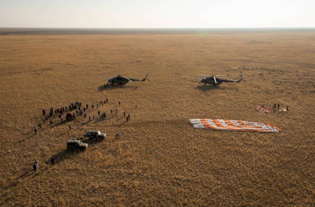 Expedition 40 Soyuz TMA-12M Landing