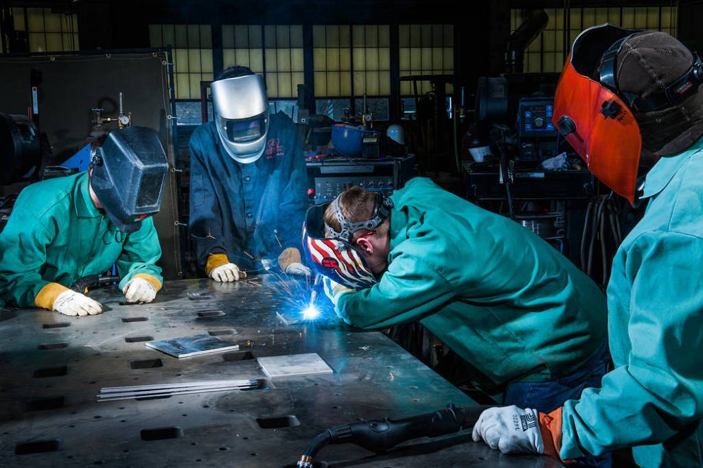 Students Learn How STEM is Used in the Workplace