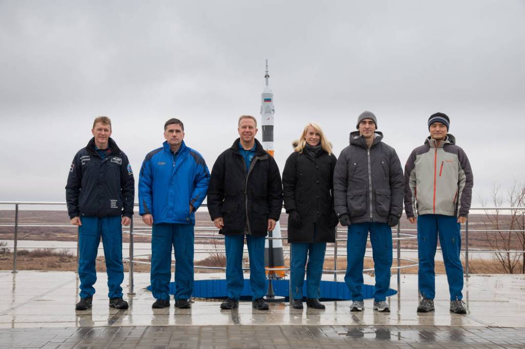 Expedition 46-47 Prime and Backup Crew Members