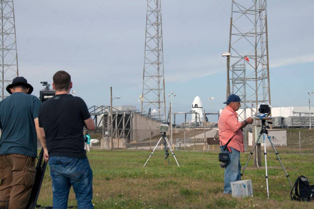 Photojournalists Set Cameras for Dragon Pad Abort Test