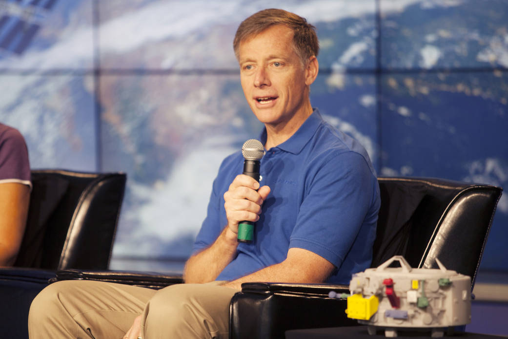 Chris Ferguson, director of Crew and Mission Systems, Commercial Crew Division, The Boeing Company, briefs the media.