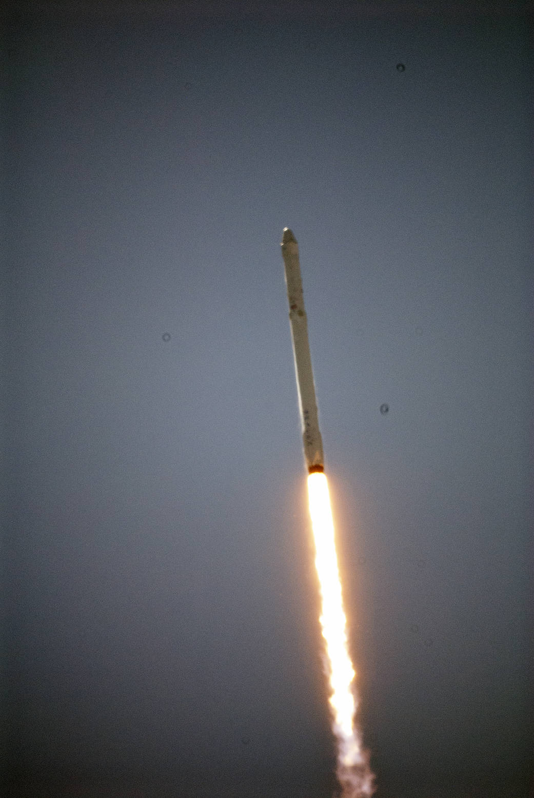 Falcon 9 Lifts Off
