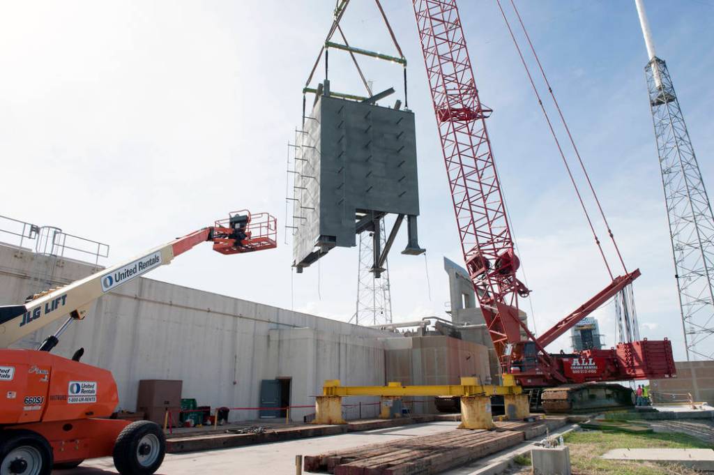 Crew Access Tower Tier Stacking