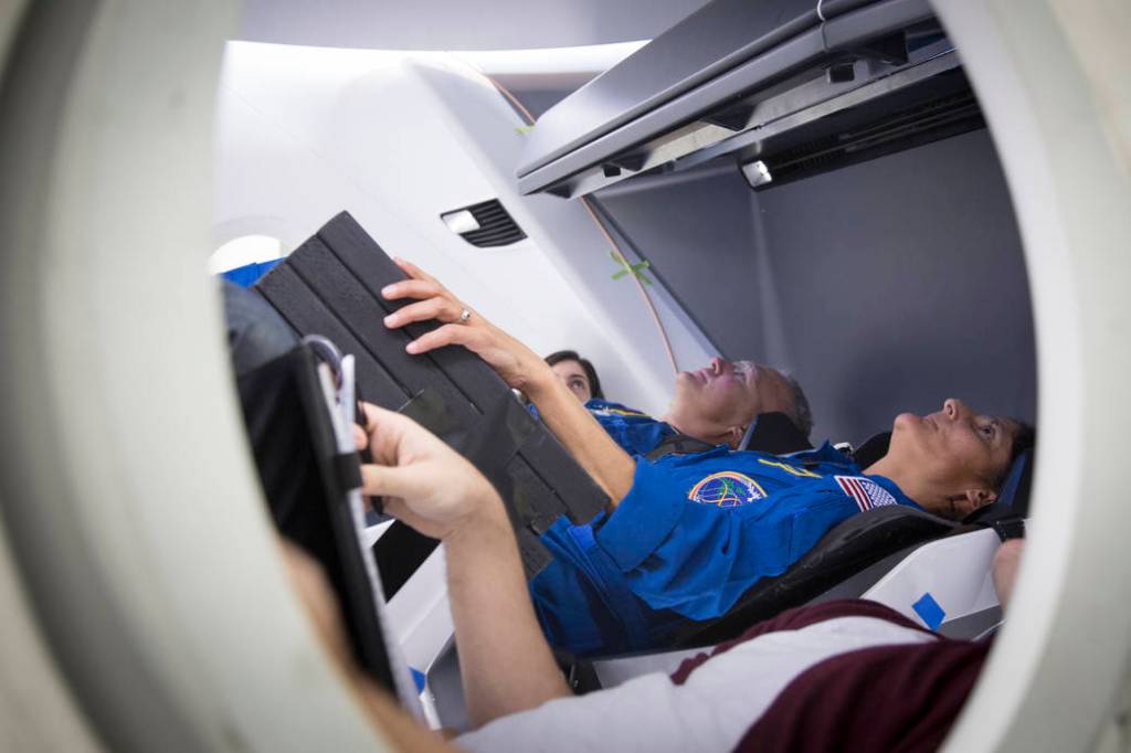 Astronauts Evaluate Crew Dragon