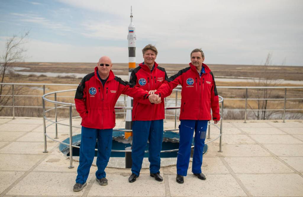 Expedition 43