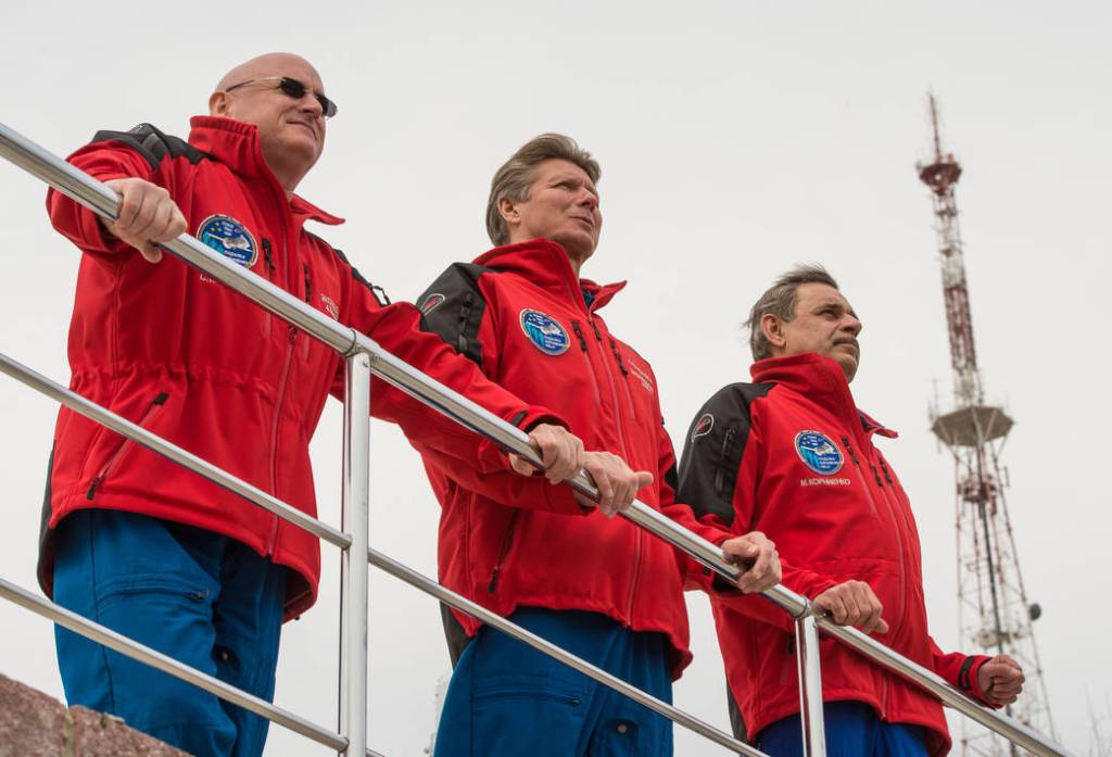 Expedition 43