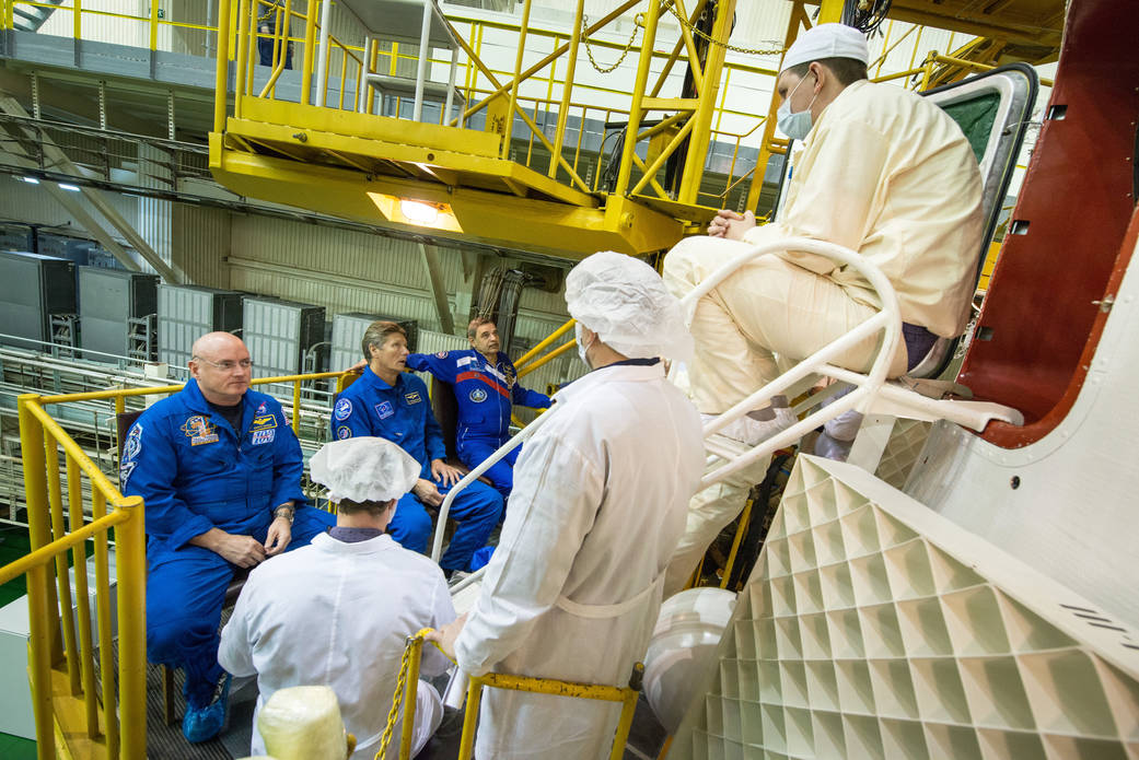 Expedition 43