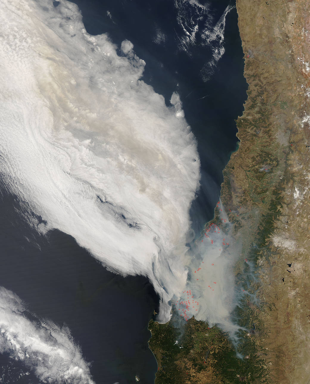 Fires and smoke in Central Chile