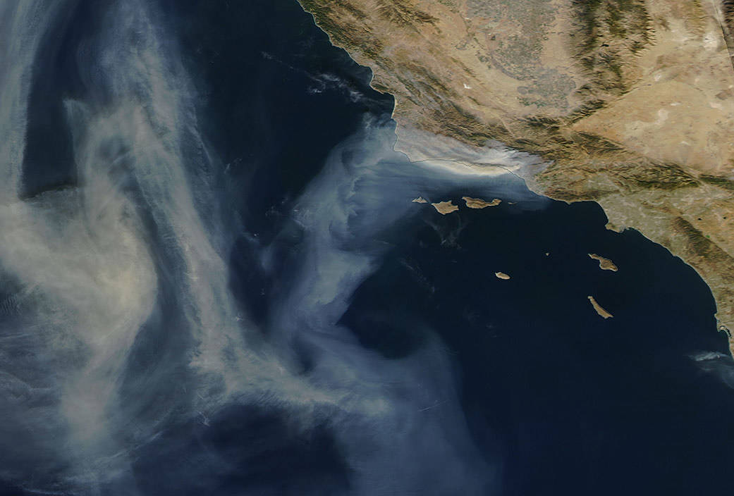 Aqua image of Thomas Fire in California