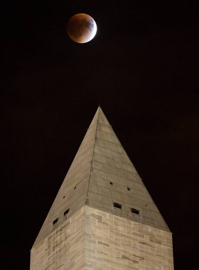 Supermoon Eclipse in Washington