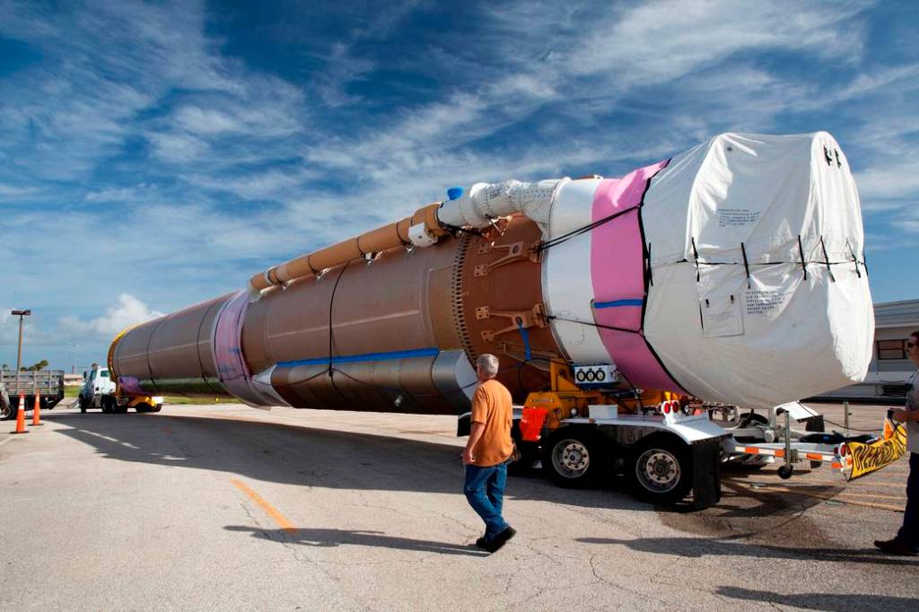 Atlas V Booster Arrives for ISS Resupply Flight