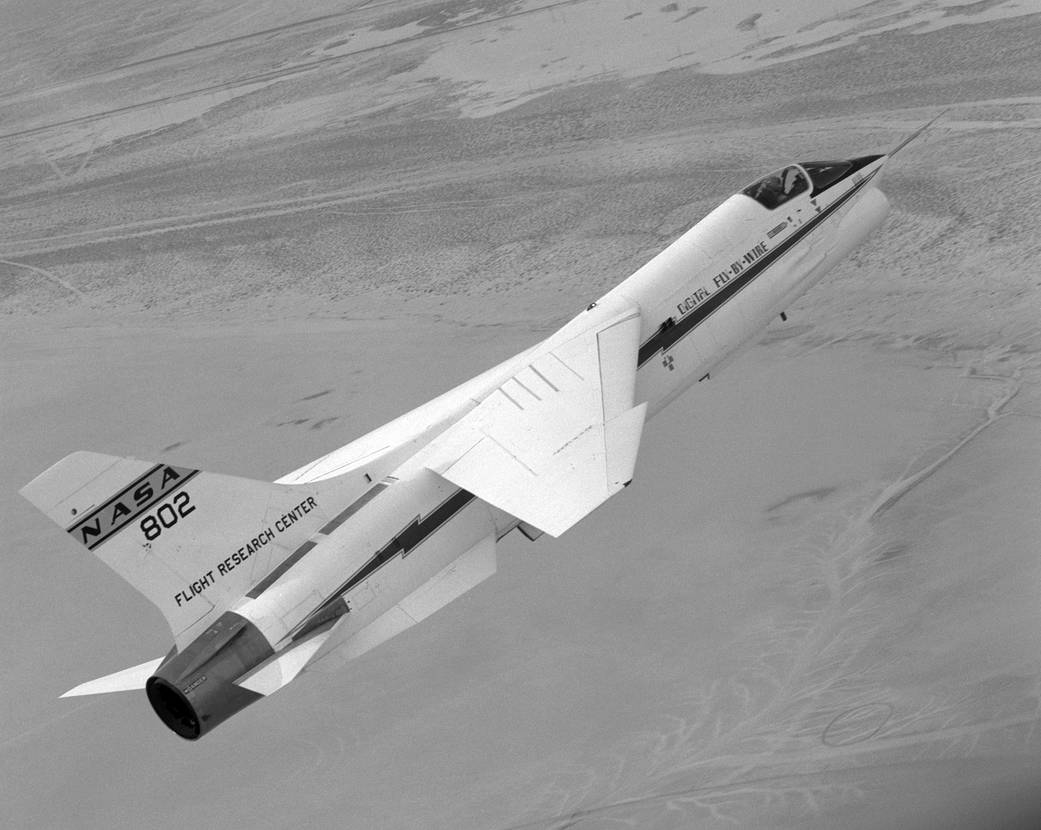 F-8 DFWB in flight