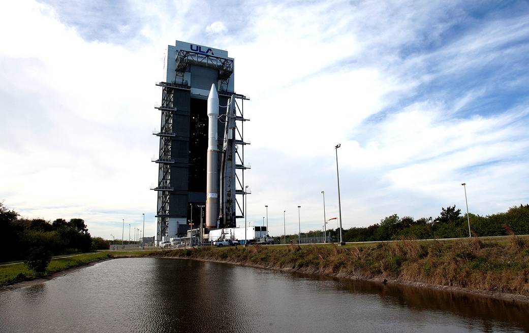 Atlas V Rolls to Launch Pad