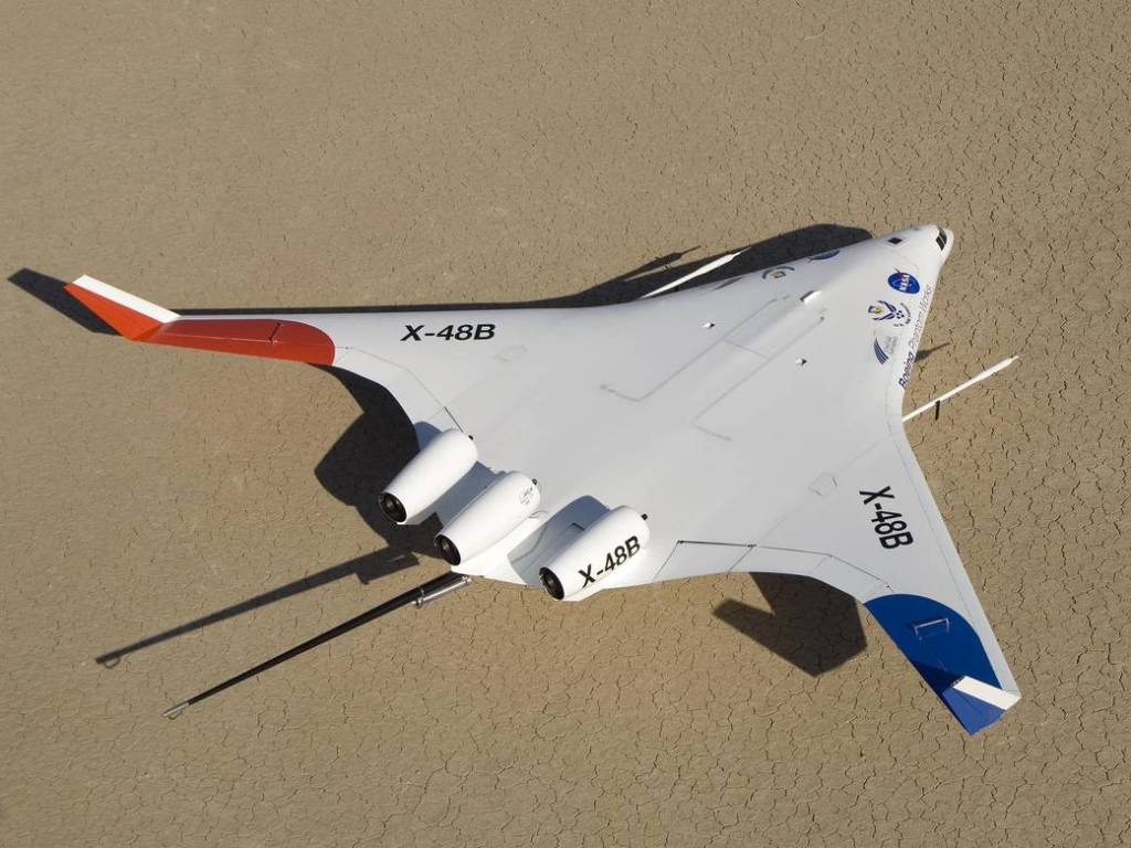 X-48B Studied for its Structural, Aerodynamic, and Operational Advantages