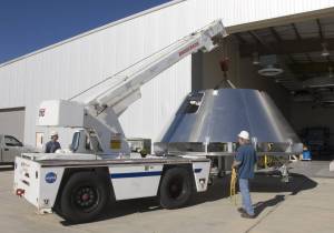 Crew Module Mockup Gets a Lift