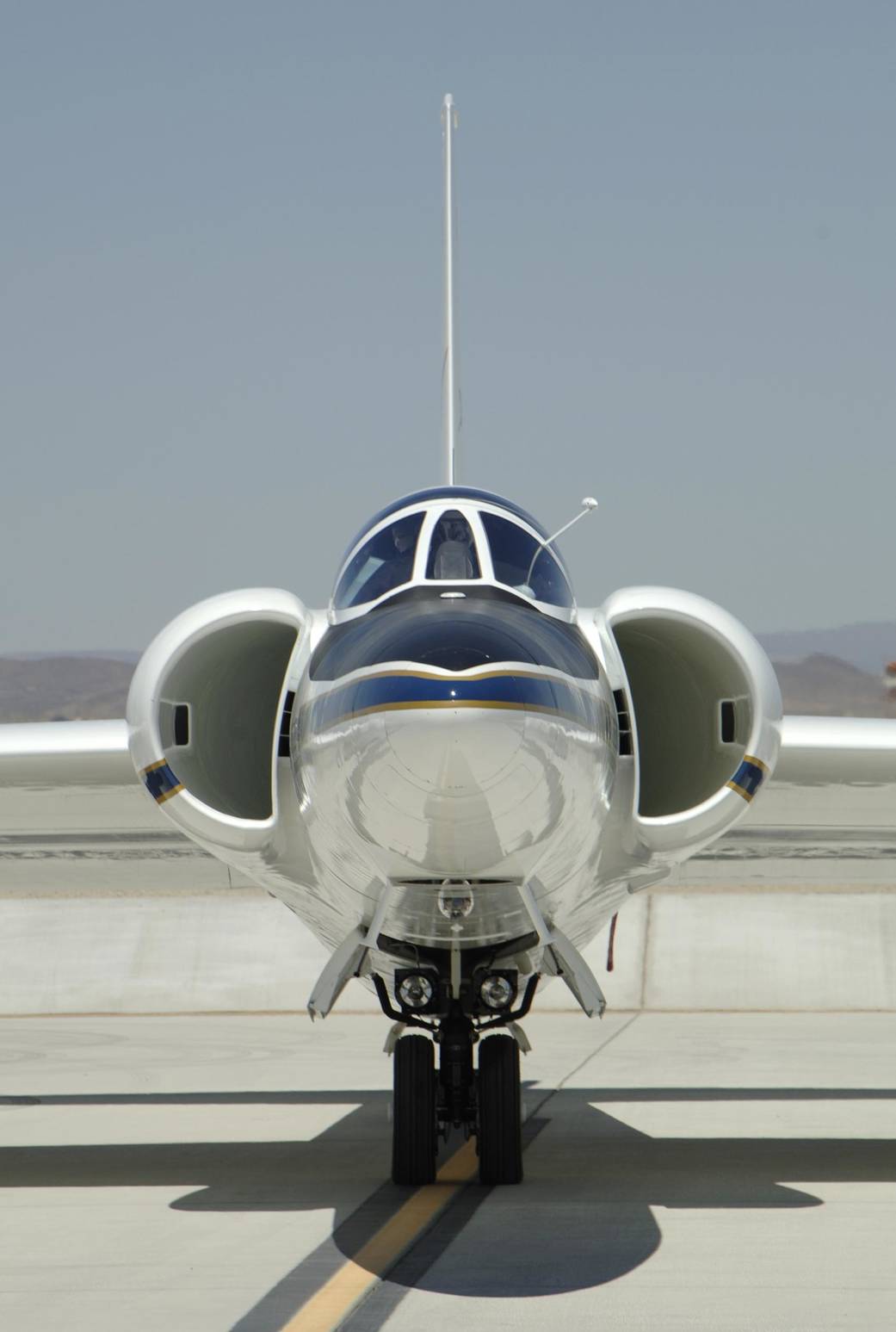 Front View of ER-2