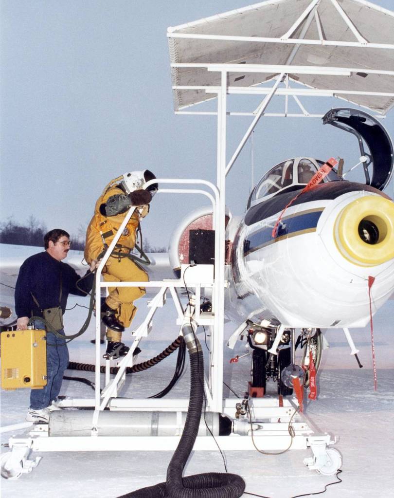 ER-2 with Life Support Assistance