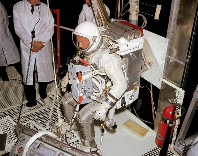 Buzz Aldrin tries the Astronaut Maneuvering Unit for the Gemini XII mission in August 1966