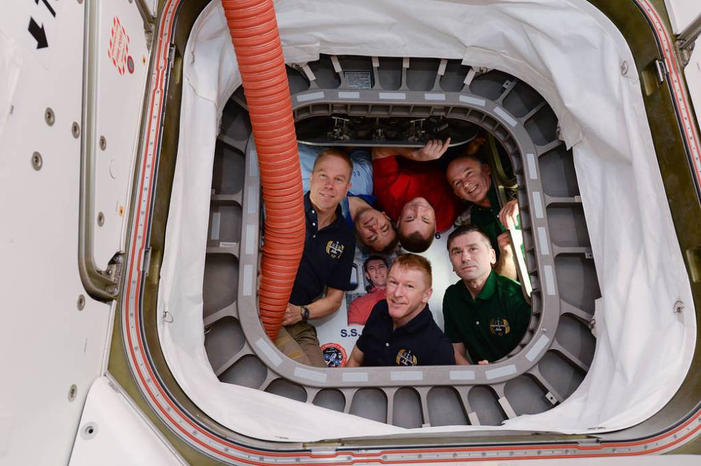 Expedition 47 Crew Poses For Photo Inside Cygnus