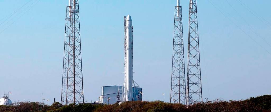 Falcon 9 Rocket Ready for SpaceX CRS-8