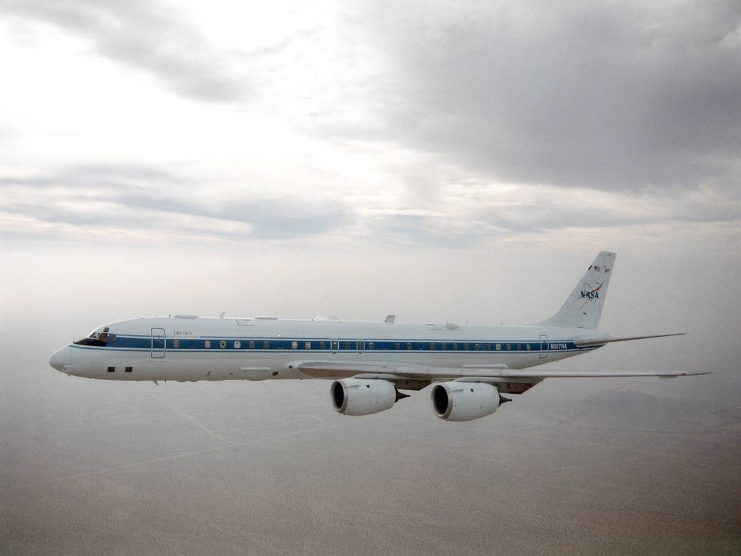 DC-8: Measuring the Upper and Lower Tropospheric Water Vapor