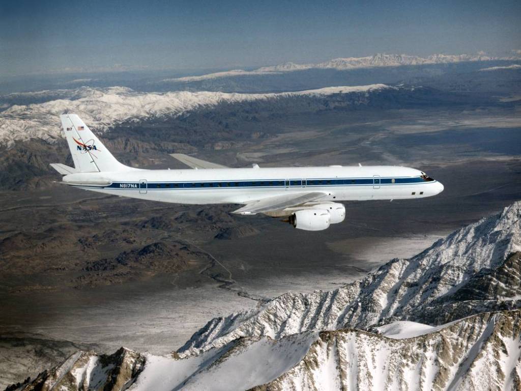 DC-8 in Flight Over Sierra Nevadas