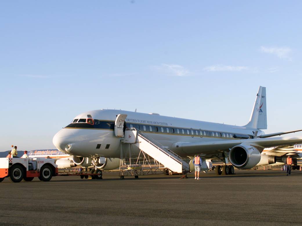 DC-8 in Costa Rica for AirSAR Mesoamerica Campaign