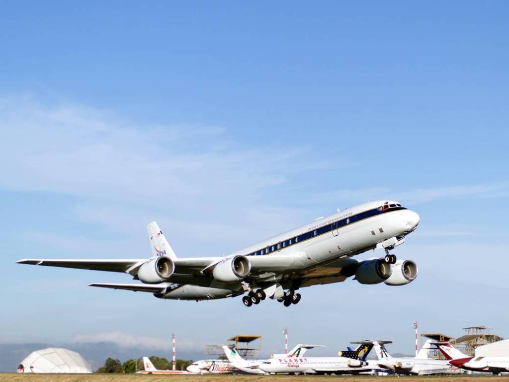 DC-8 Sets off on Airborne Synthetic Aperture Radar (AirSAR) Mission