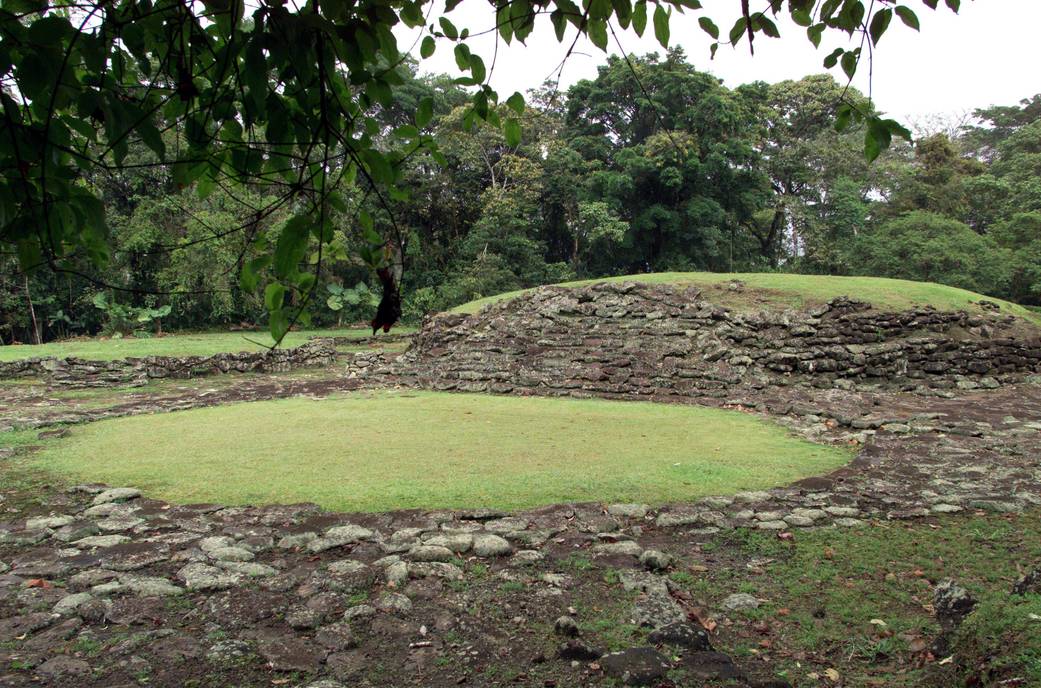 Pre-Colombian Ruins: DC-8 on AirSAR 2004 Mesoamerica Campaign
