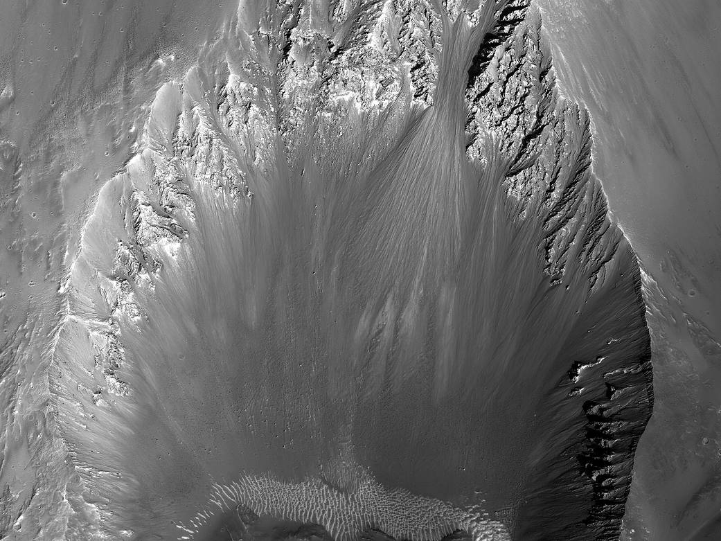 Large impact crater on Mars surface