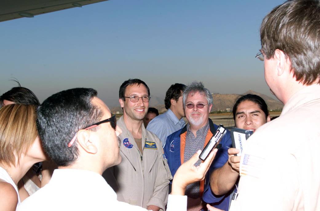 NASA Dryden Mission AirSAR 2004 Staff Brief Media in Santiago, Chile