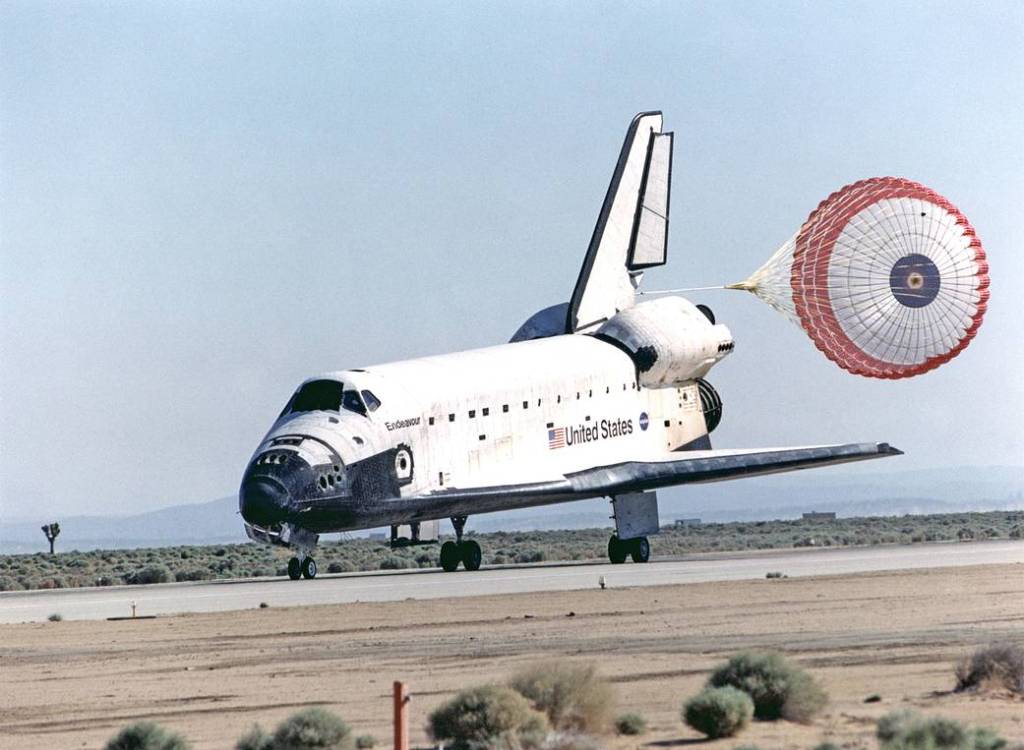 STS-100 Space Shuttle Endeavour Lands at Edwards Air Force Base