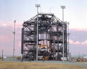 STS-114 Space Shuttle Discovery During Post-Flight Processing in the Mate-Demate Device