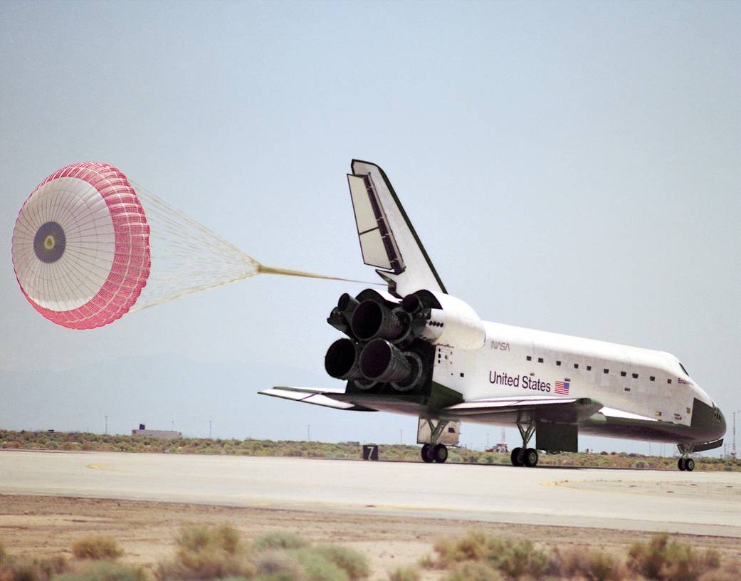 STS-49 Endeavour Touchdown at Edwards with First Drag Chute Landing