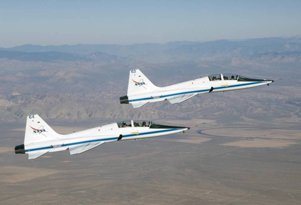 Dryden’s two T-38A Mission Support Aircraft in Tight Formation