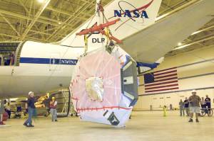 NASA Reinstalls Main Mirror in SOFIA Airborne Observatory